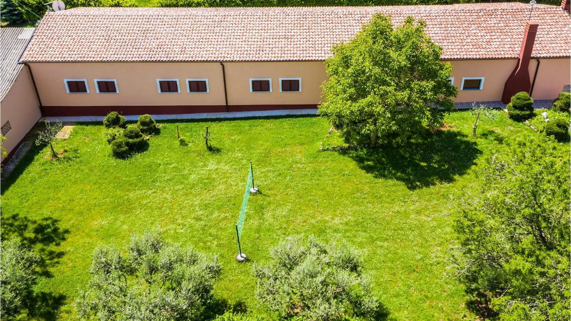 Amazing Apartment In Krnica With Kitchen Chorvatsko