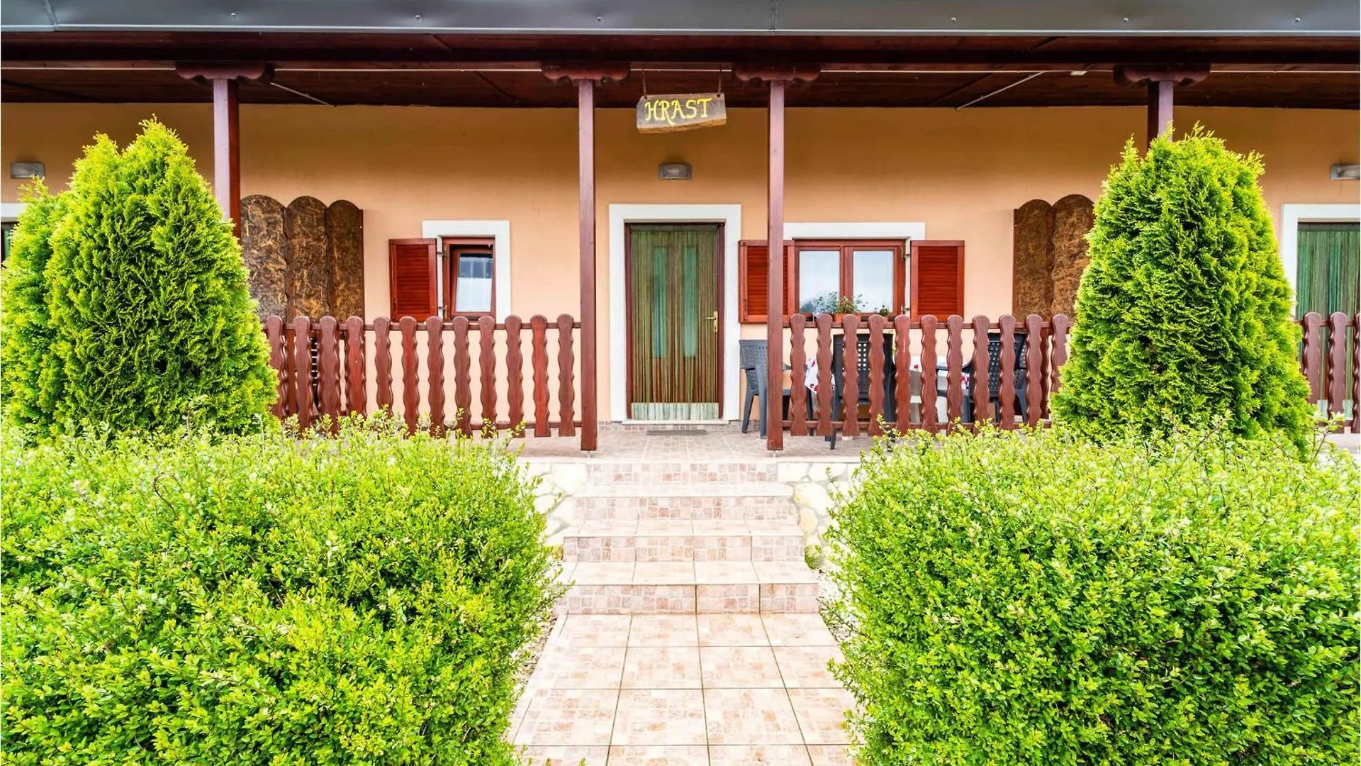 Amazing Apartment In Krnica With Kitchen